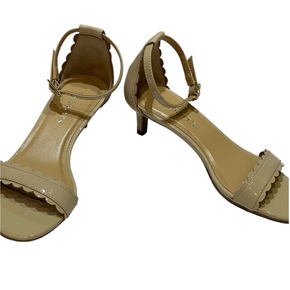 TALBOTS NUDE LEATHER PATENT SANDALS SZ 5 EUC - Picture 8 of 13